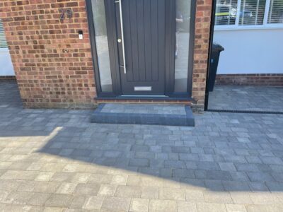 Gallery contractors in Watford